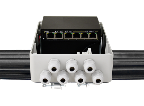 4+2  porter PoE switch utendørs kabinett 30W