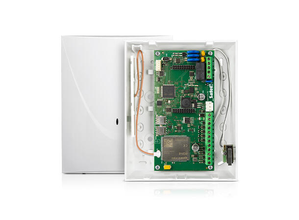 4G (LTE) GSM universal sender i kabinett med antenne